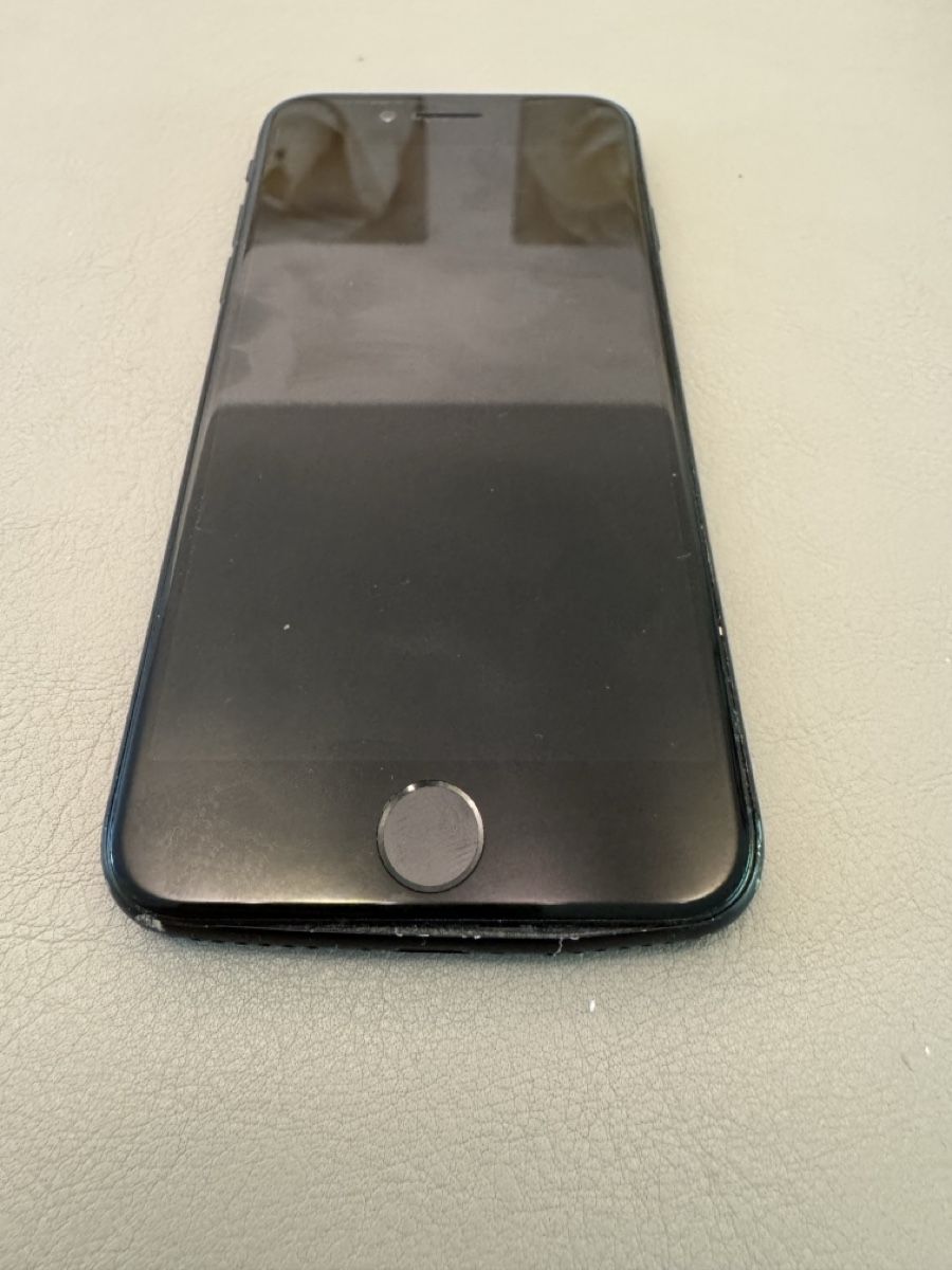 Apple Telefoni cellulari / Smartphones: iPhone SE 2020 – Difettoso da Adliswil venduto da Busys