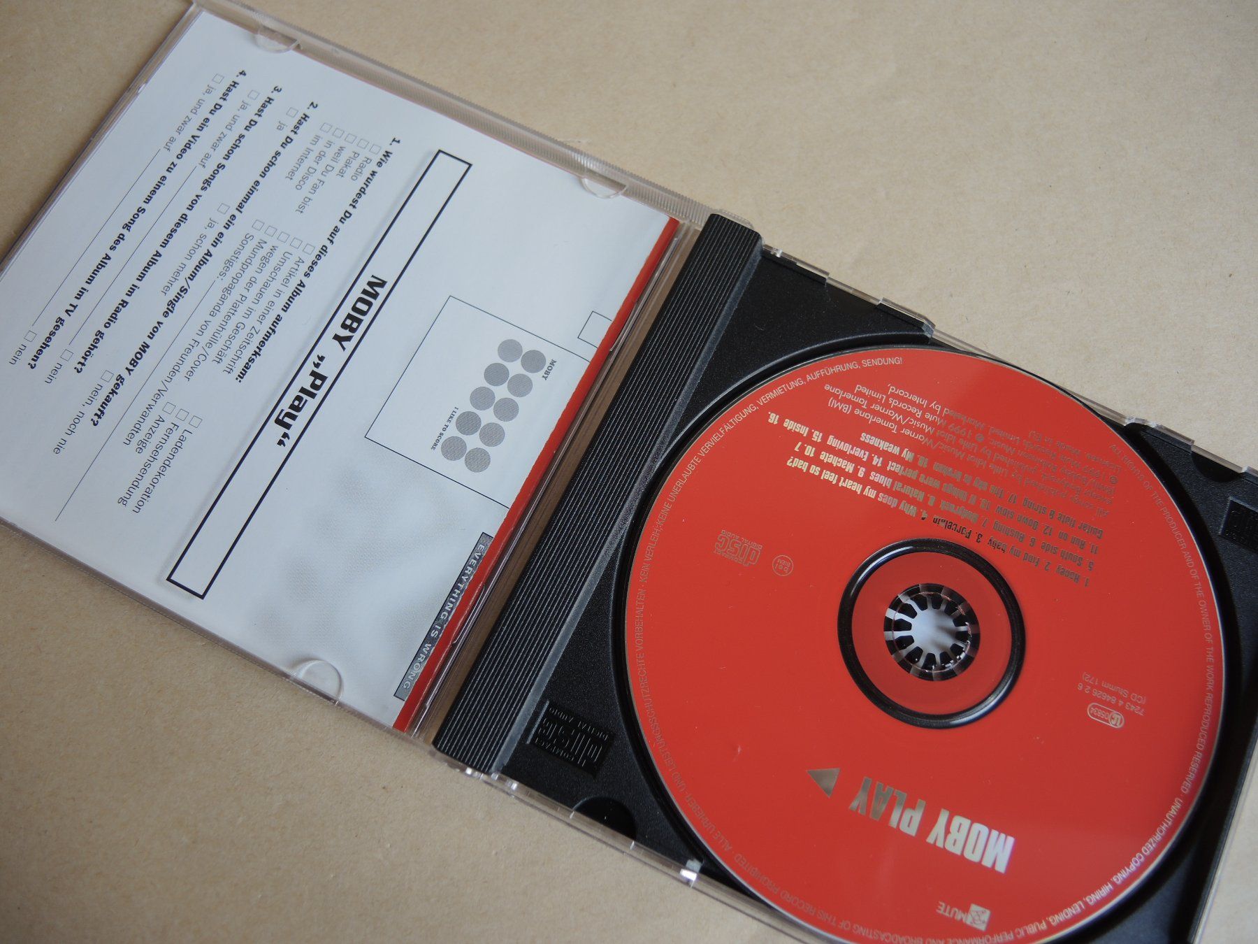 CD: Moby Play - CD - Album -  Why does my Heart feel so bad – Usato da Rorschach venduto da Pop-upBrocki 1