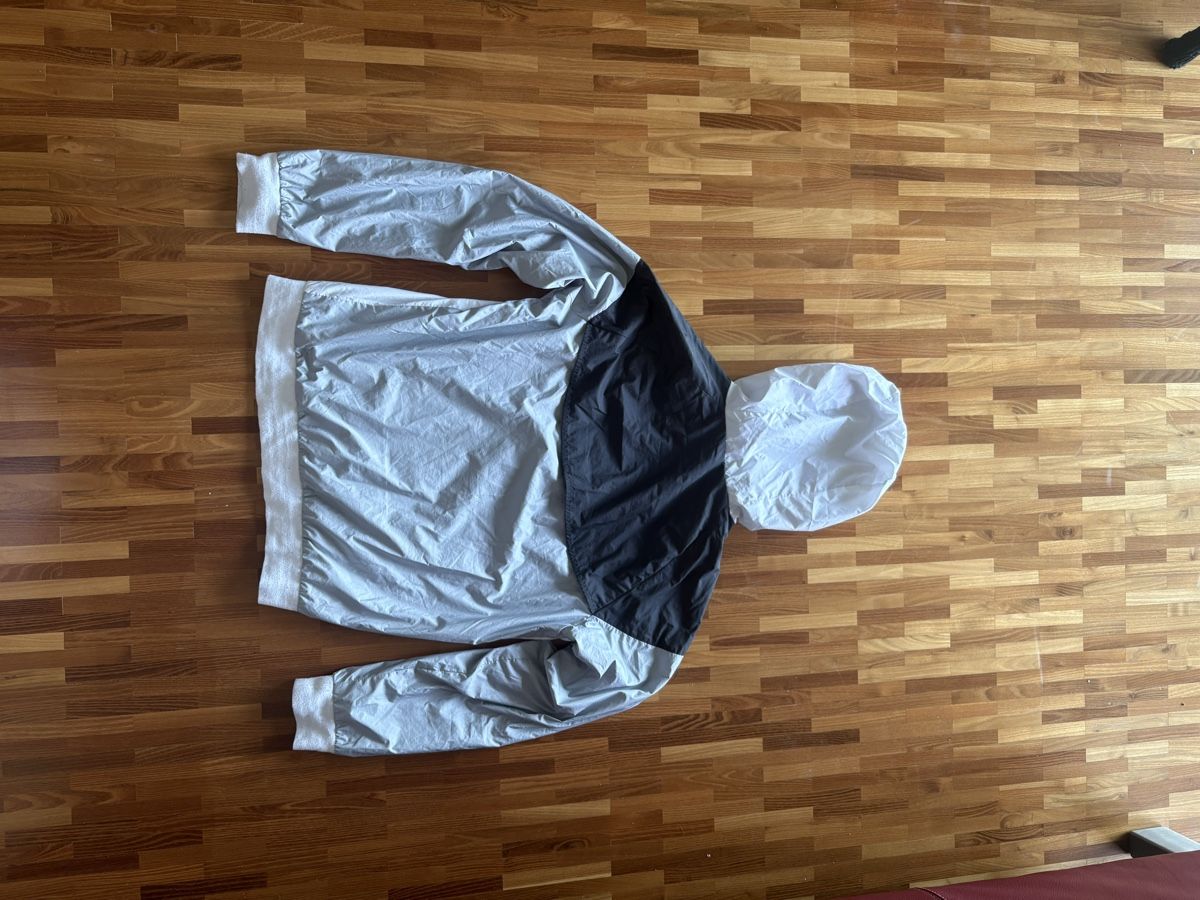 Nike Giacche: Sportjacke Nike – Usato da Luzern venduto da noa_sl6v 1