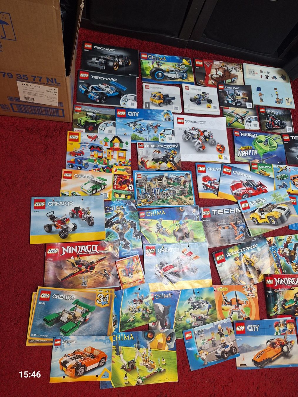 Lego Baukästen: Lot de notices et quelques pièces lego issues des sets – Gebraucht aus Grandson von Crtz205
