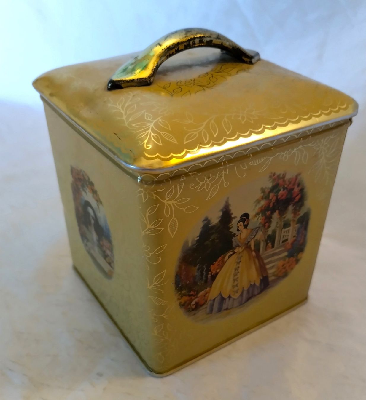 Barattoli: Usego Aluminiumdose / 40er oder 50er Jahre ab Fr. 12.- – Usato da Bellach venduto da JingleJerry 1