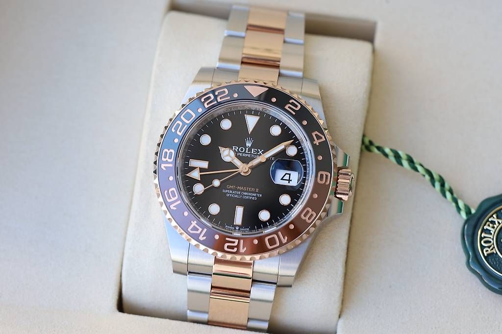 Rolex Montres: Rolex GMT Master 126711CHNR Rootbeer – D'occasion à Wollerau par RekociTimepieceGmbH
