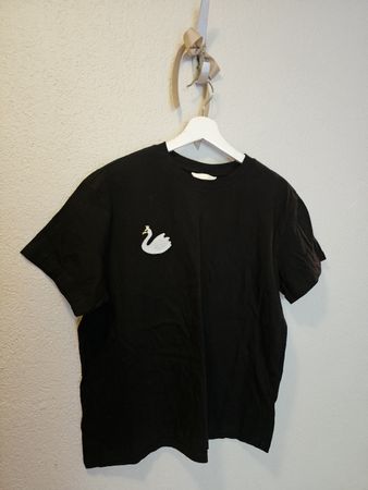 T-Shirt H&M schwarz Grösse L mit gesticktem Schwan