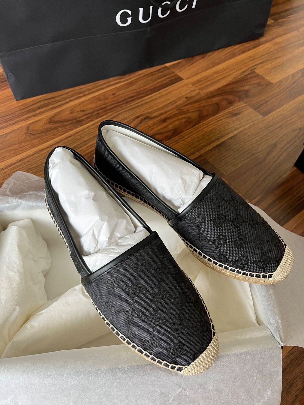 Gucci Chaussures femmes: GUCCI Espadrilles - NEU – Neuf avec emballage d'origine à Uitikon Waldegg par lux4you