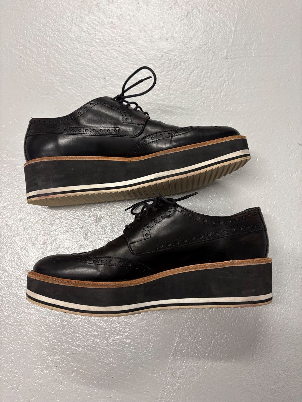Navyboot Scarpe da donna: Navyboot Schwarze Schnürschuhe mit Plateausohle Gr. 40 Leder – Usato da Regensdorf venduto da secondchancefashion 5