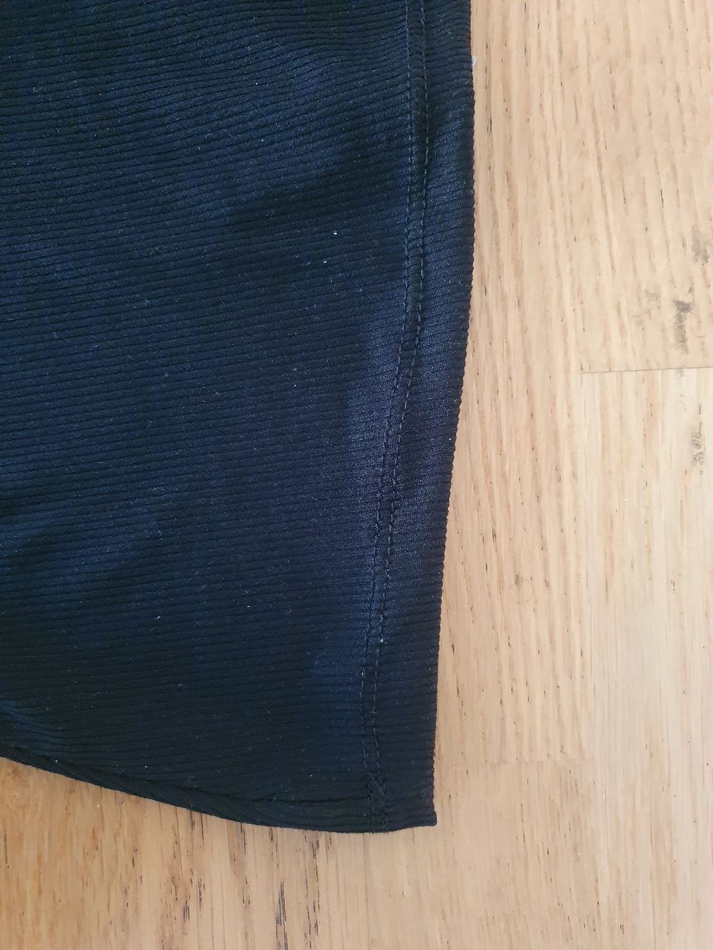 Vestiti: Schwarzes Maxikleid mit Cut-Out – Usato da Moosseedorf venduto da Sonnenschein.. 7