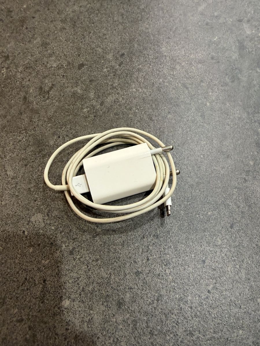 Apple Telefoni cellulari / Smartphones: iPhone 13 - 128 GB – Usato da Bironico venduto da thierry_vlp 6
