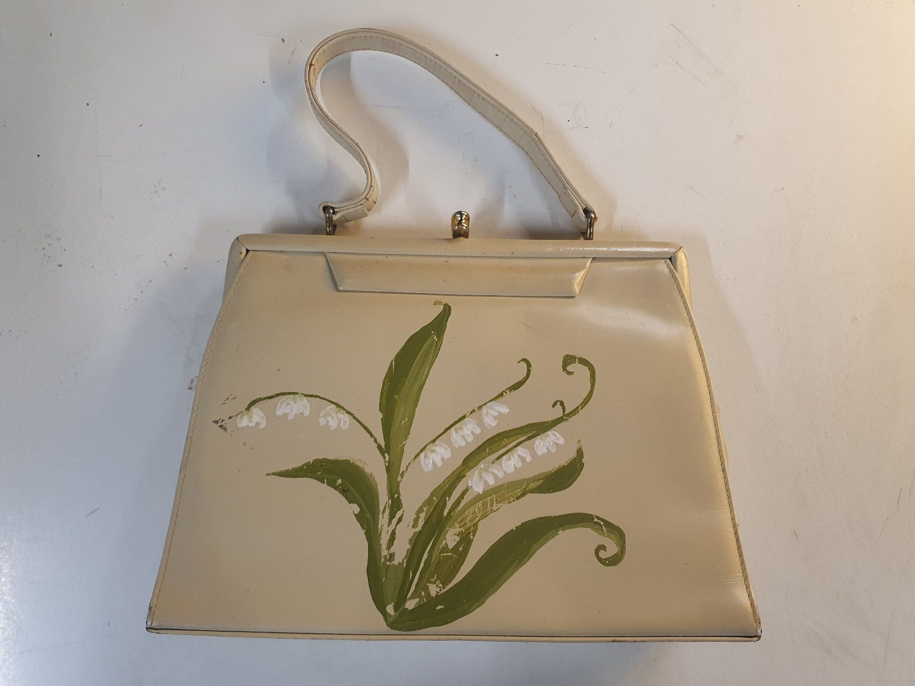 Borse da donna: Handtasche mit Maiglöckchenbemalung – Usato da Zürich venduto da loosebone