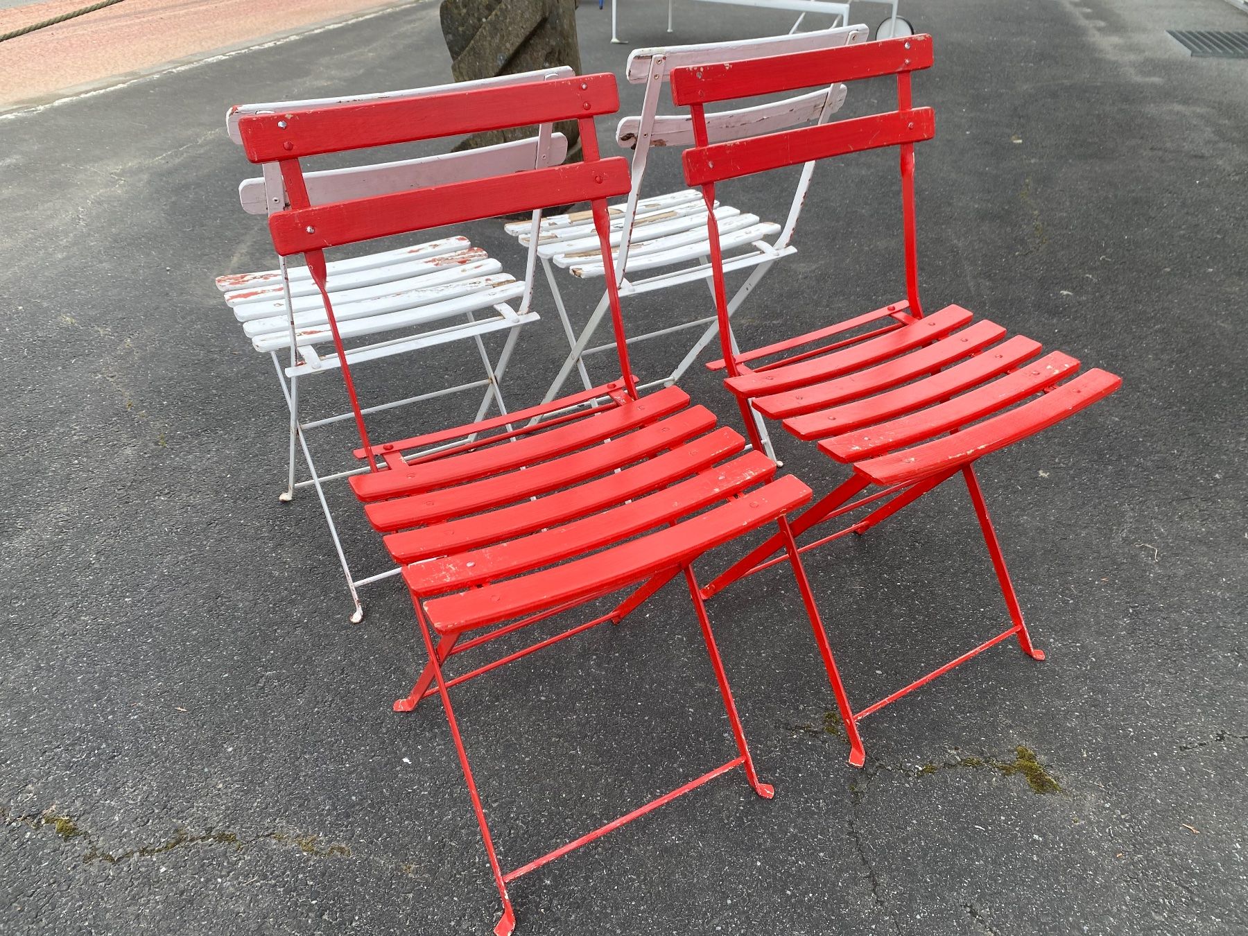 Tischset: Alter Bistrotisch mit 4 Stühlen, Balkon Set, Klappbar – Gebraucht aus Ballwil von ClassicGallery 6