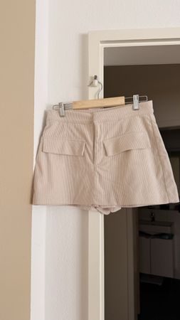 Shorts mit Rock-Optik