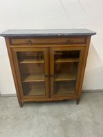 Holzvitrine mit Marmorplatte Sheraton Stil Nussbaum um 1940