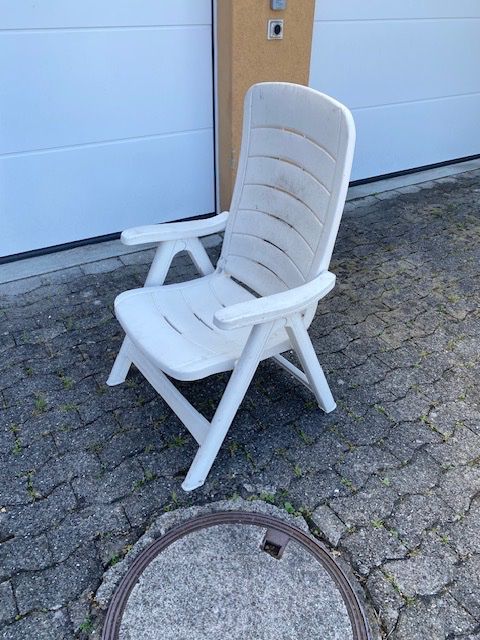 Tischset: Gartentisch mit 8 Klappstühlen – Gebraucht aus Stetten AG von figaroswiss 6