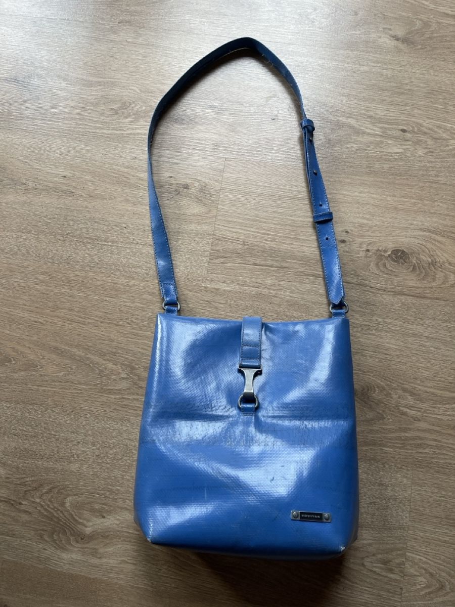 Freitag Borse da donna: Freitag Bird blau – Usato da Flums venduto da Margelchopf02