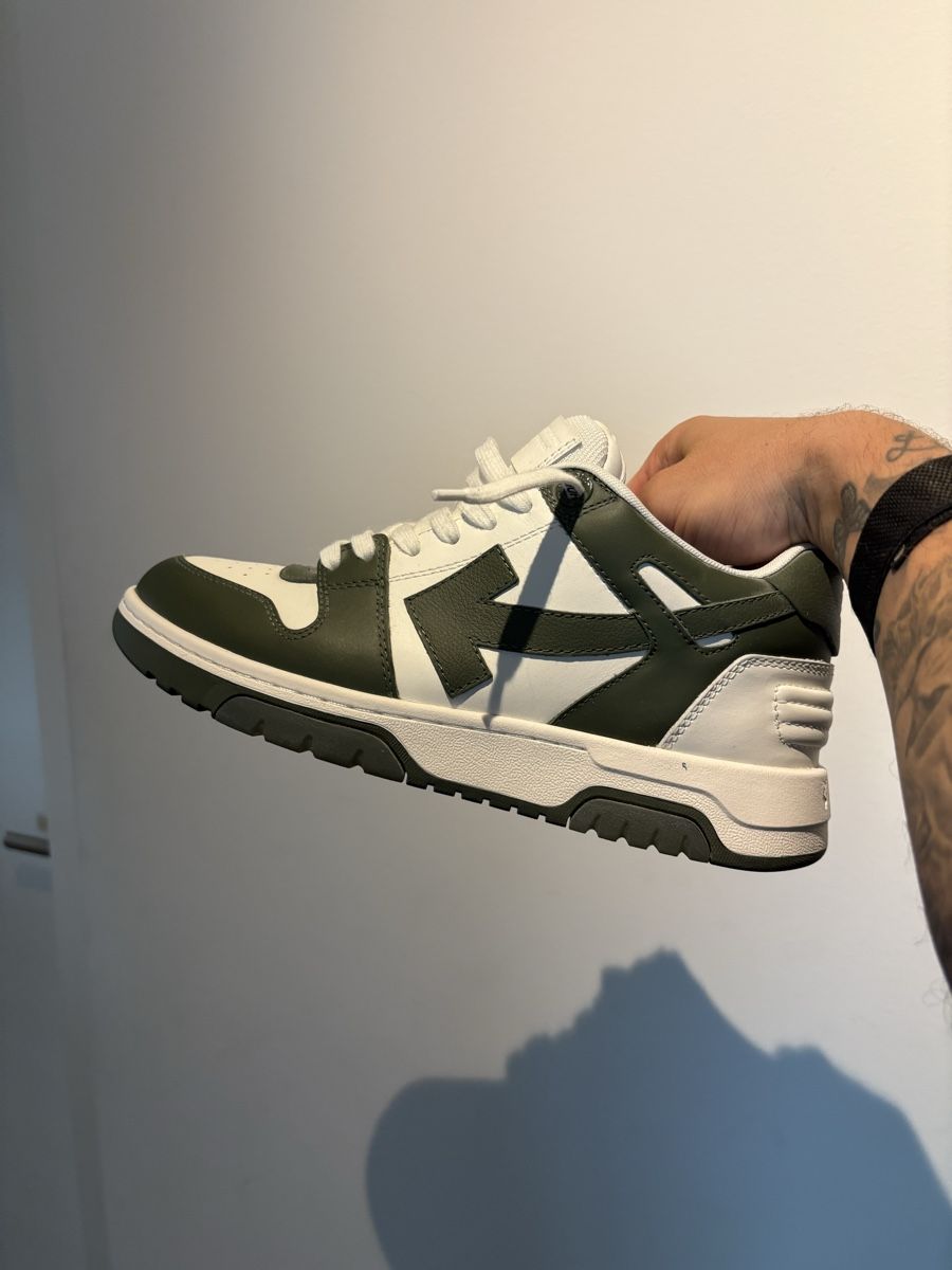 Off-White Scarpe da uomo: off white out of office sneakers – Nuovo (secondo la descrizione) da Zürich venduto da julizzz