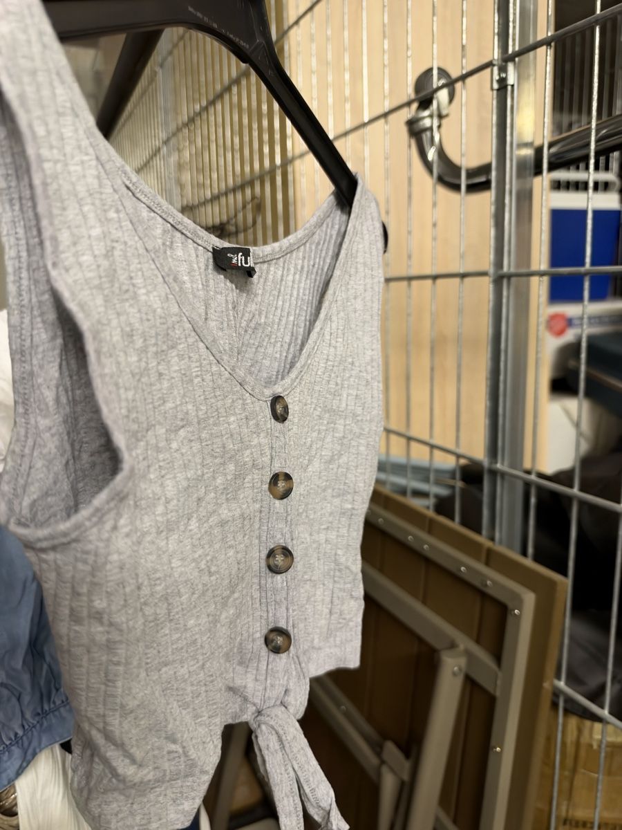 Tops: Damen Crop Top – Neu (gemäss Beschreibung) aus Biel/Bienne von Peeeep10 1