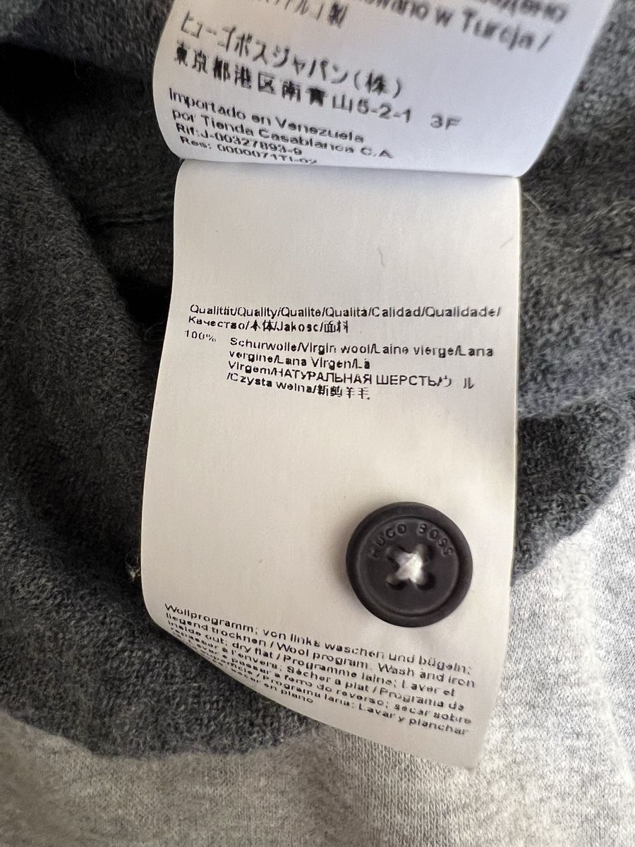 Hugo Boss Maglioni & Felpe: Vintage Hugo Boss Sweater – Usato da Zürich venduto da vallup_9 3