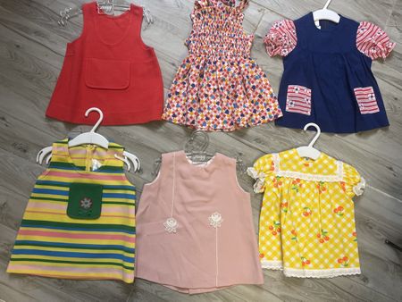 6 süße Vintage-Sommerkleider Gr. 74