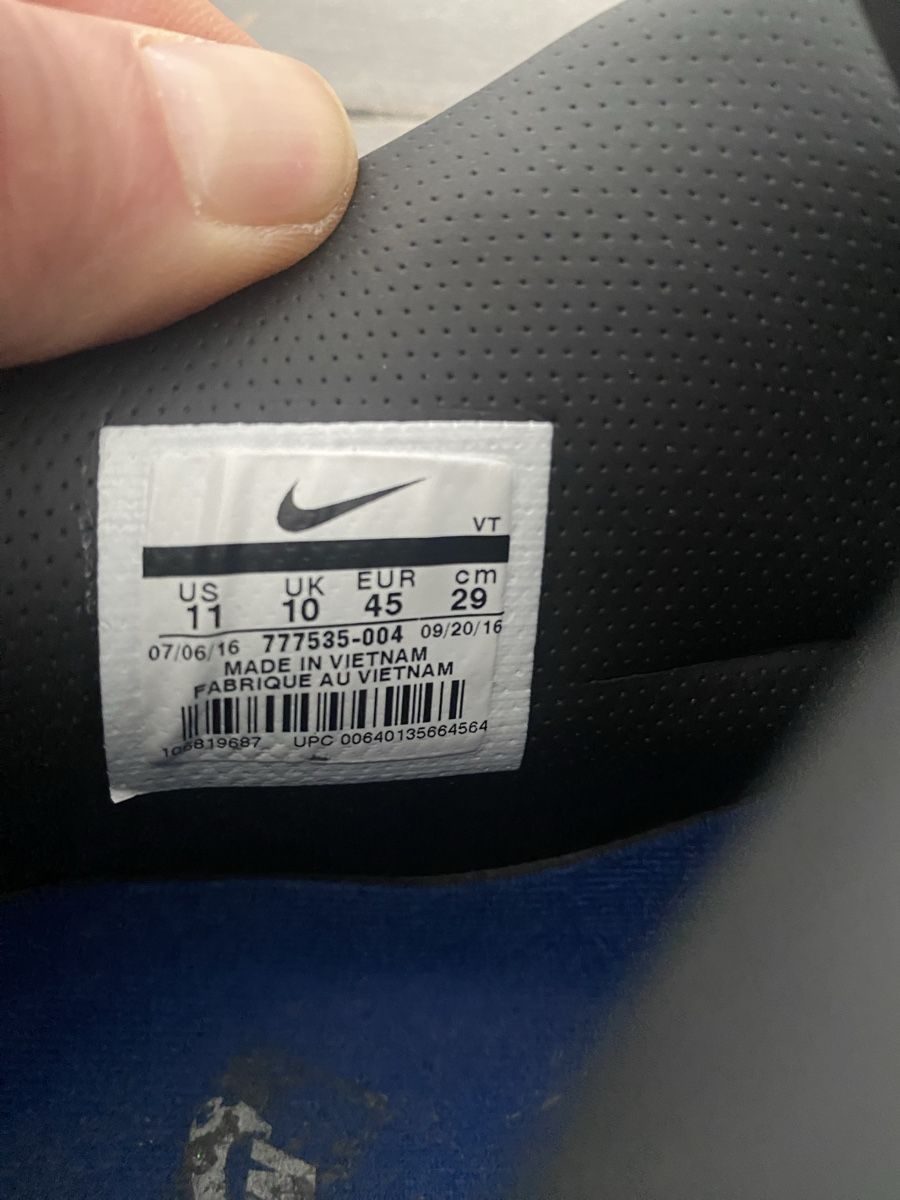 Nike Scarpe da uomo: Nike Air Cruz Black – Usato da Volketswil venduto da 9394 6