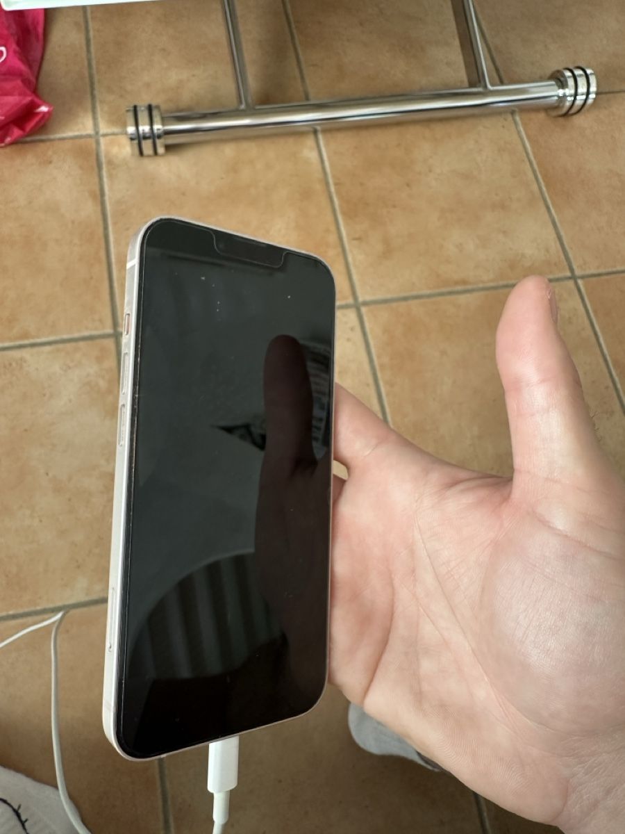 Apple Telefoni cellulari / Smartphones: iPhone 13 rose 128gb – Usato da Bramois venduto da gla_g9w5 1