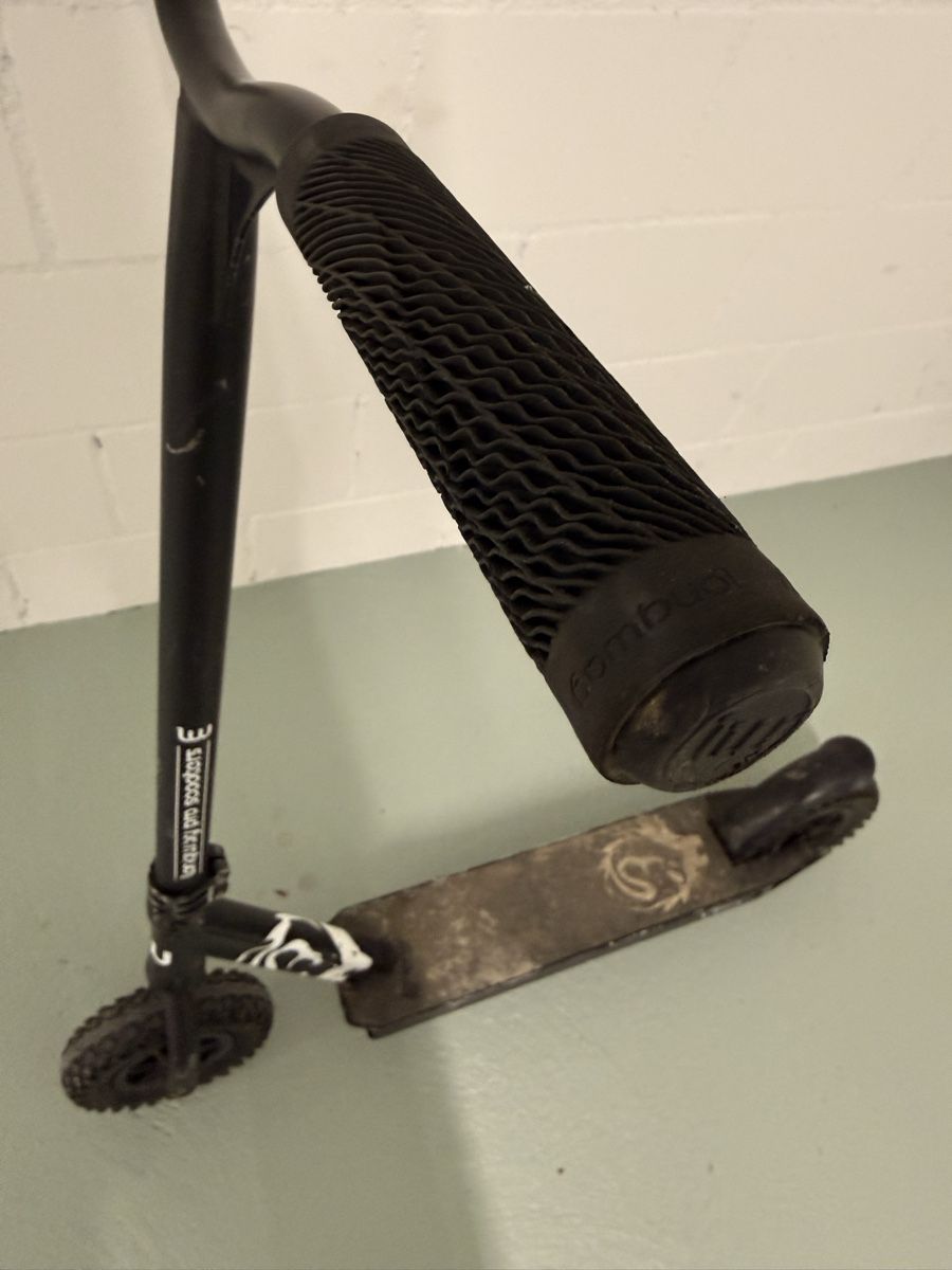 Kickboard: LONGWAY Chimera Dirt Scooter Black  – Usato da Kriens venduto da mar_9zvv 5
