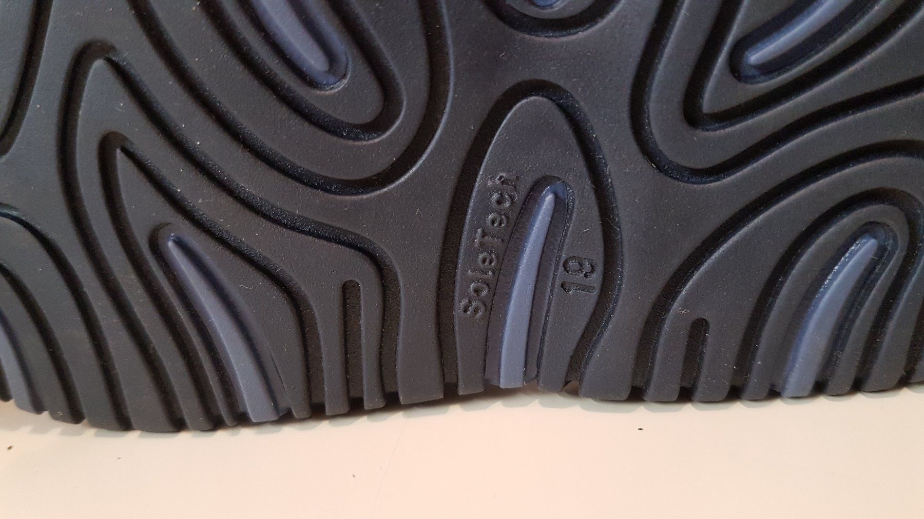 Scarpe per ragazzi: Sandalen Gr.19 sehr gut erhalten – Usato da Obergösgen venduto da schesom 3
