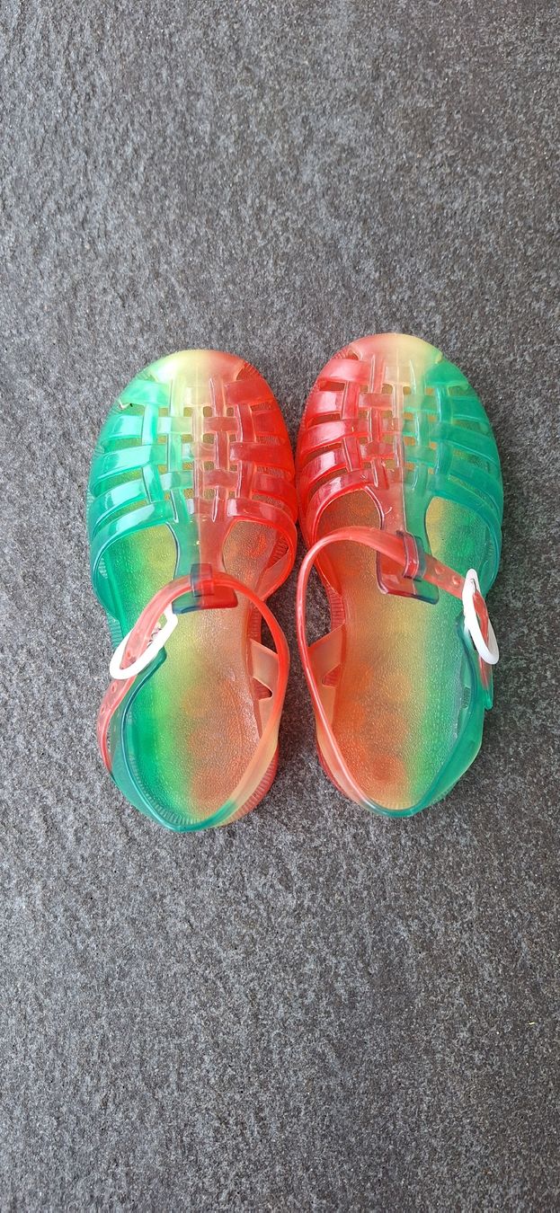 Scarpe per ragazzi: Badeschuhe Gr. 26 – Usato da Frauenfeld venduto da DanielaR 2