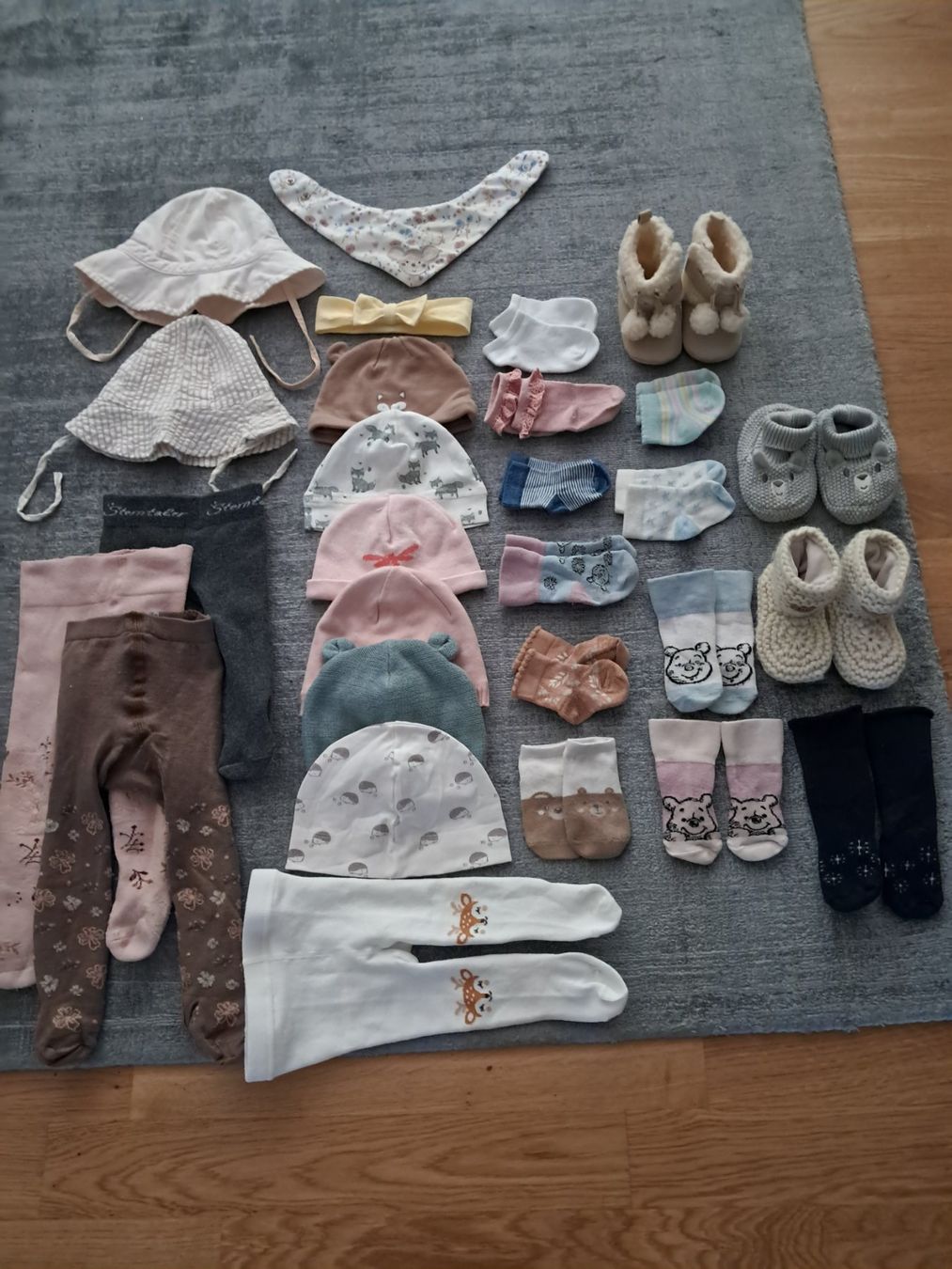 Ensembles coordonnés: Diverse Babykleidung 0-6 Monate – D'occasion à Liestal par nemi-lou