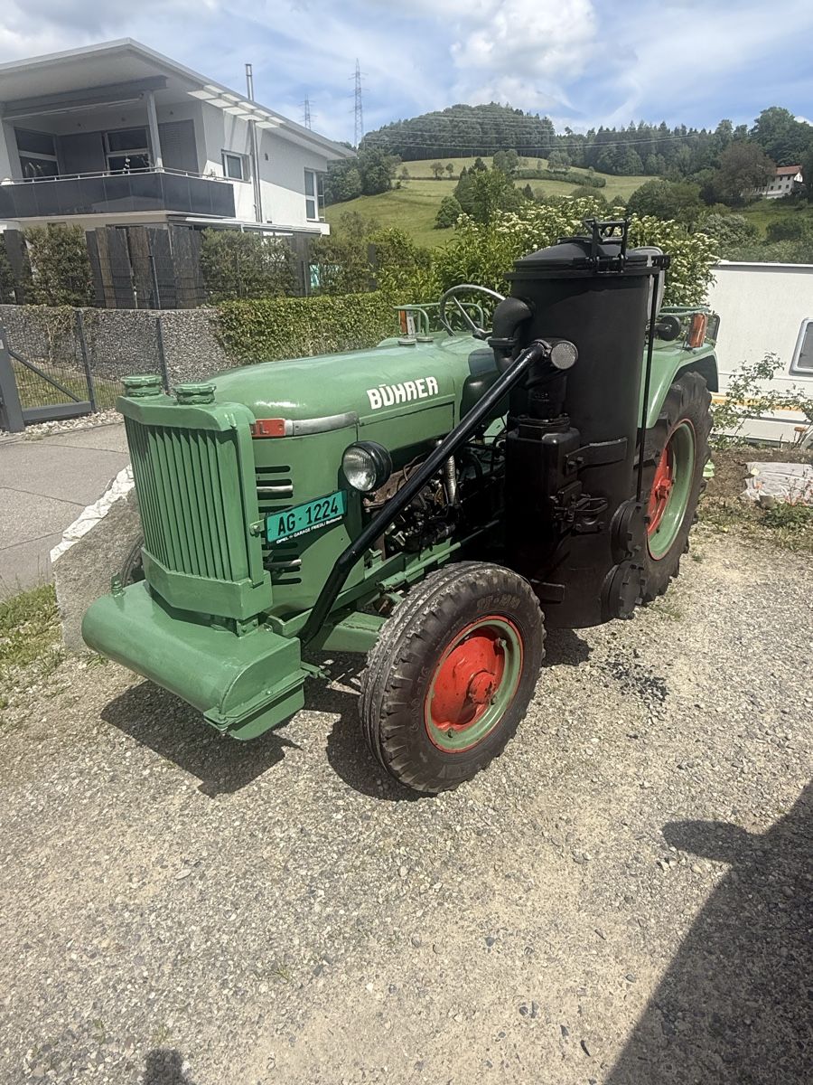 Bührer Trattori: Traktor Bührer mit Holzvergasser Petrol – Usato da Niederbipp venduto da baggerch 2