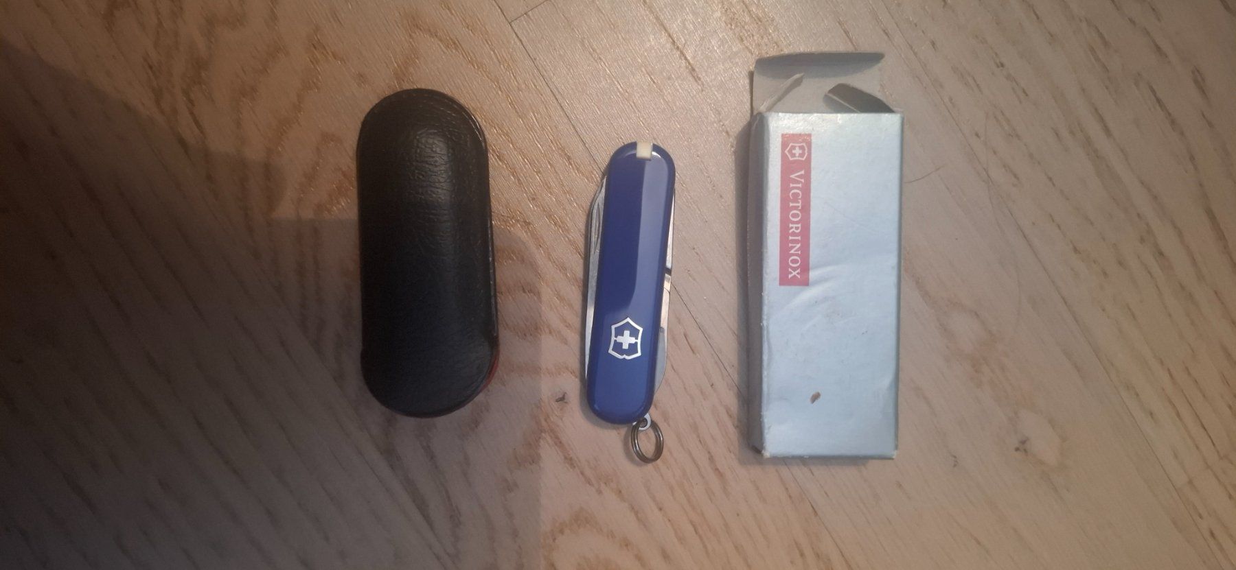 Taschenmesser: mini couteau VICTORINOX publicitaire – Neu und originalverpackt aus Chancy von dave58v 1