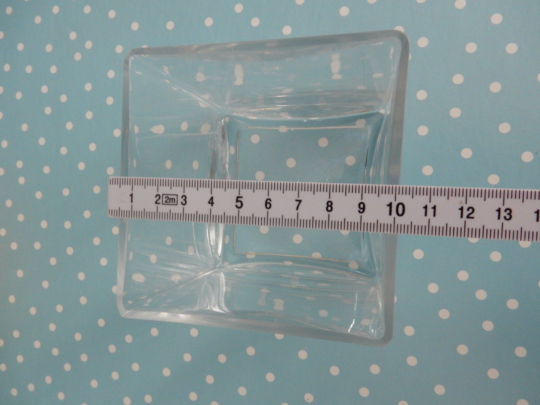 Ciotole: ältere Glas-Schale oder Vase quadratisch durchsichtiges Glas – Usato da Jona venduto da simongarden 2