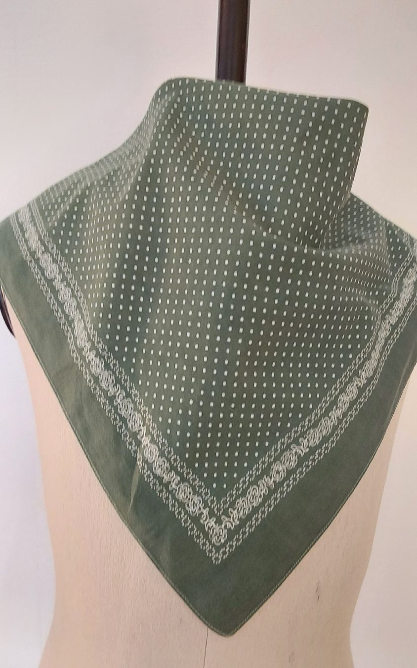 Foulard & Sciarpe: Baumwolltuch quadratisch grün – Nuovo (secondo la descrizione) da Köniz venduto da scopello12