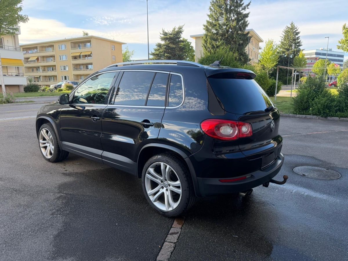 VW Automobili: Vw Tiguan 2.0 TSI  – Usato da Rüti ZH venduto da ES95 2