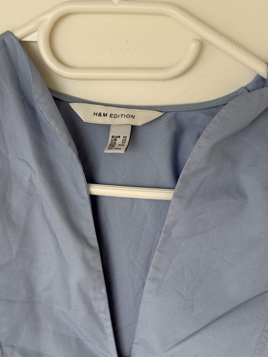 H&M Blusen: Chemise H&M Edition bleu clair  – Gebraucht aus Monthey von sen_6ckr 2