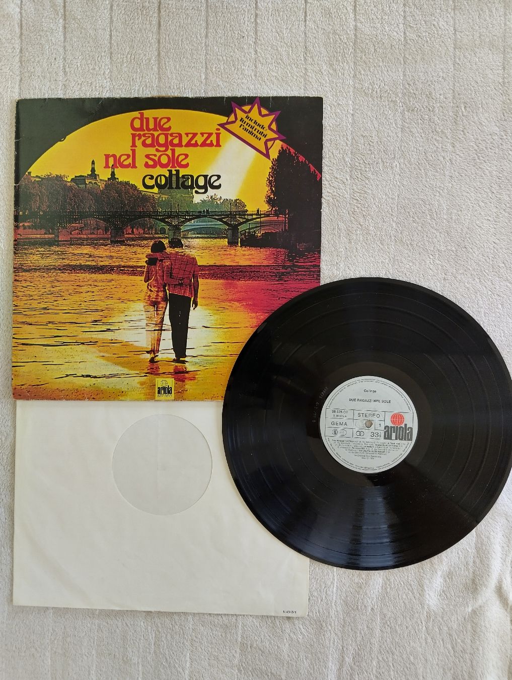 Dischi in vinile: Vinyle 33T Collage - Due Ragazzi Nel Sole -Ariola – Usato da Reconvilier venduto da mpa_7b2k