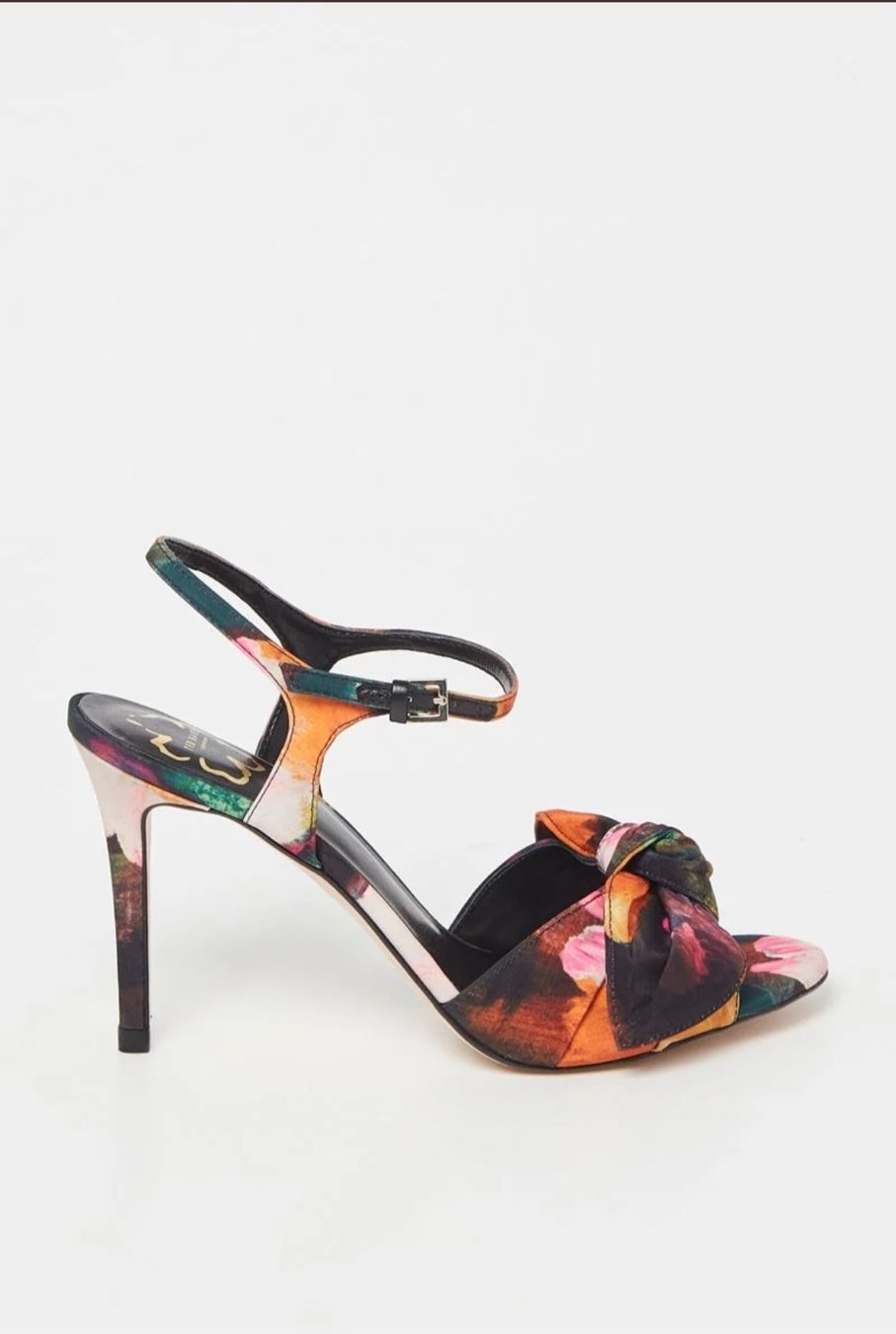Ted Baker Damenschuhe: Sandales fleuries Ted Baker, taille 39, parfaites été! – Neu und originalverpackt aus Rapperswil SG von ape_m8s2