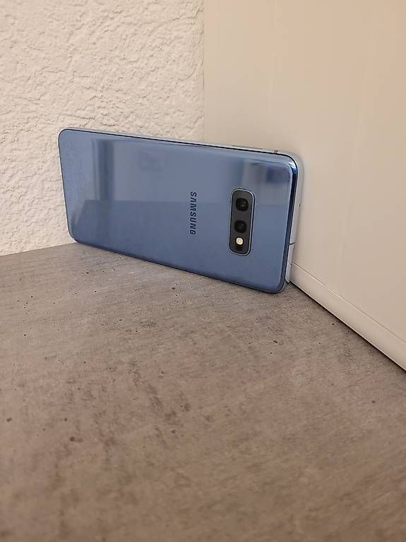 Portables: Samsung Galaxy S10e – D'occasion à La Chaux-de-Fonds par amp_9drx 4