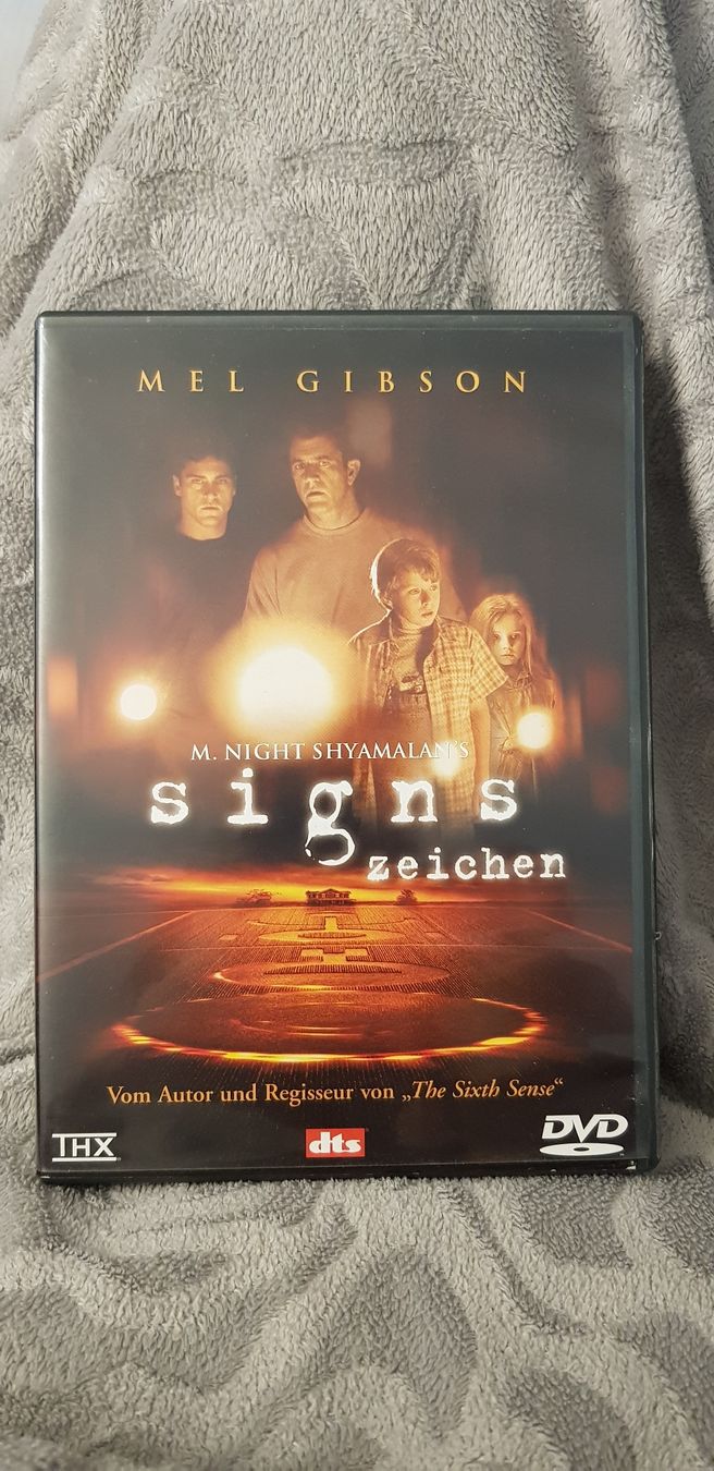 Tutti i DVDs: DVD Signs – Nuovo (secondo la descrizione) da Lupfig venduto da Nanda89