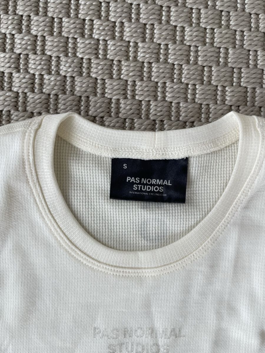 Pas Normal Studios Tops: Pas Normal Studio Baselayer Gr. S – D'occasion à Zürich par katidust 2