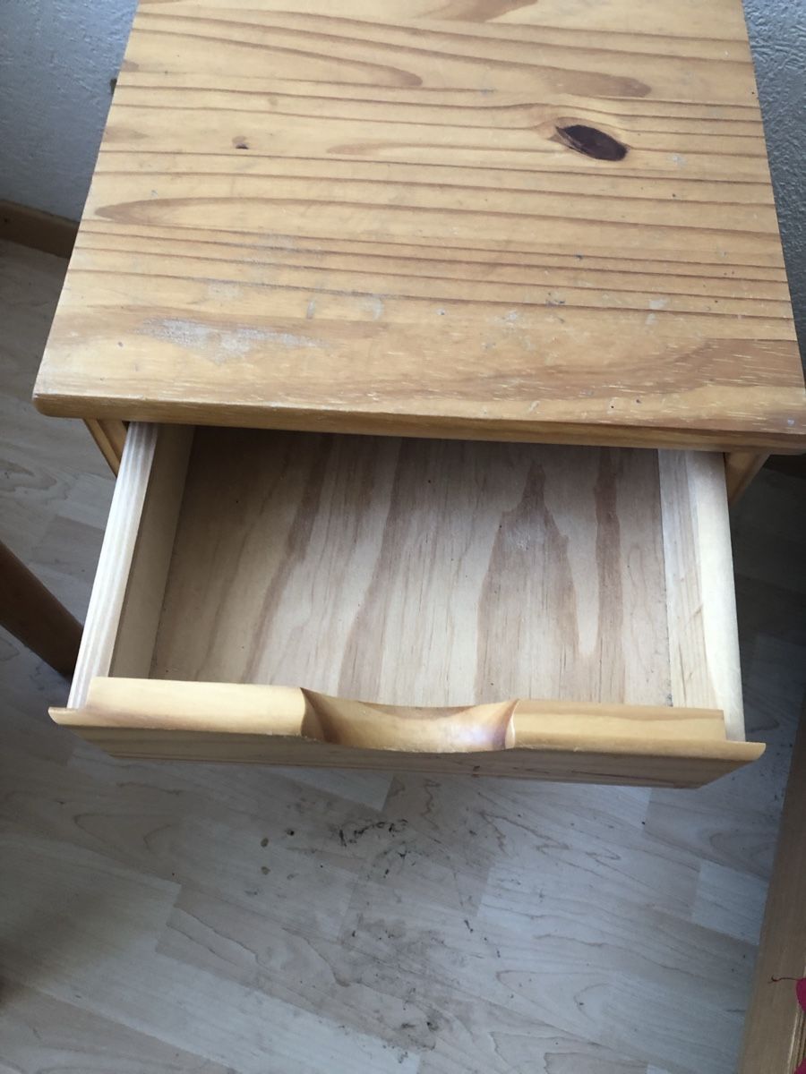 Commodes: Kommode Kiefernholz 6 Schubladen gebraucht – D'occasion à Arbon par Wladimir1 2