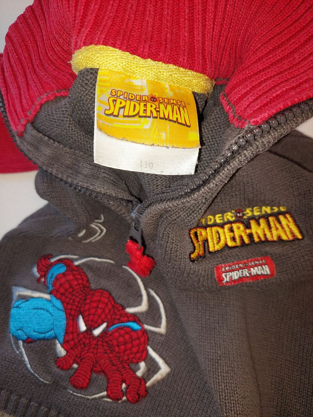 Maglioni & Felpe: Spider-Man Pullover Gr. 110, guter Zustand von Marvel – Usato da Rudolfingen venduto da T.Mueller 1