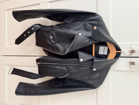 Giacca ecopelle nera Bershka taglia S nuova