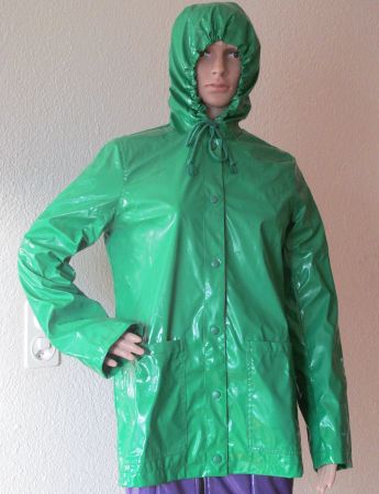 Grüne Lackjacke Regenjacke von Xhilaration