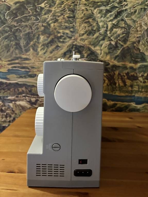 Macchine da cucire: Singer Nähmaschine  – Usato da Stein am Rhein venduto da Marekk. 1