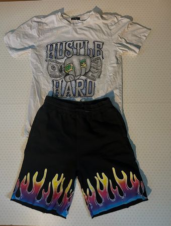 Hose Gr. 170 + T-Shirt (XXL fällt wie M/L aus) guter Zustand
