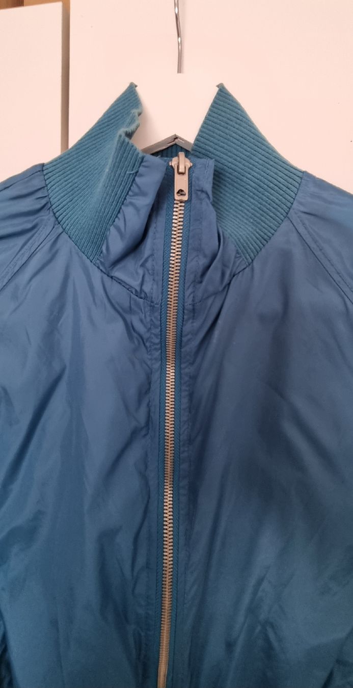 Benetton Vestes & Manteaux: Light Jacket by Benetton – D'occasion à Mendrisio par ann_d9pf 1