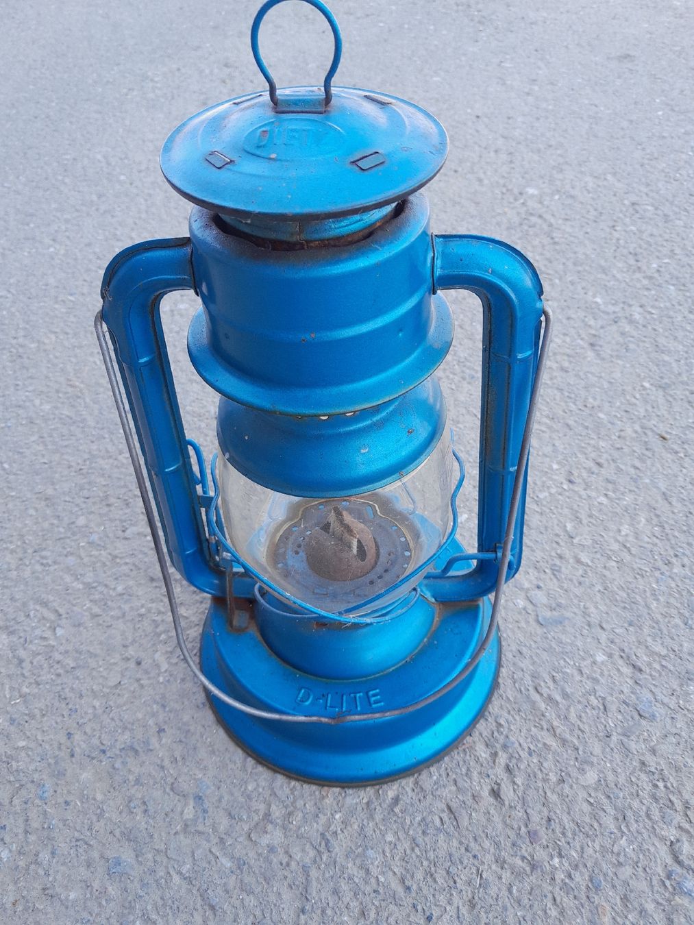Lampade: Petroleumlampe D-Lite NO.90 blau gebraucht – Usato da Gunzwil venduto da Chnubelweid 1