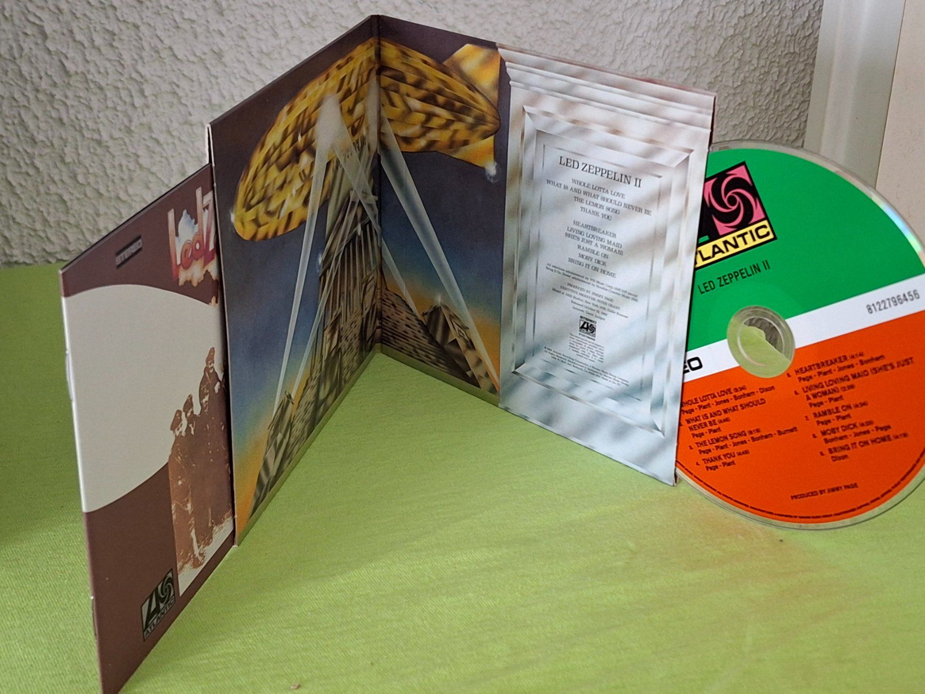 CDs: CD Led Zeppelin -  II Remastered,  Digi – Gebraucht aus Aarberg von  3