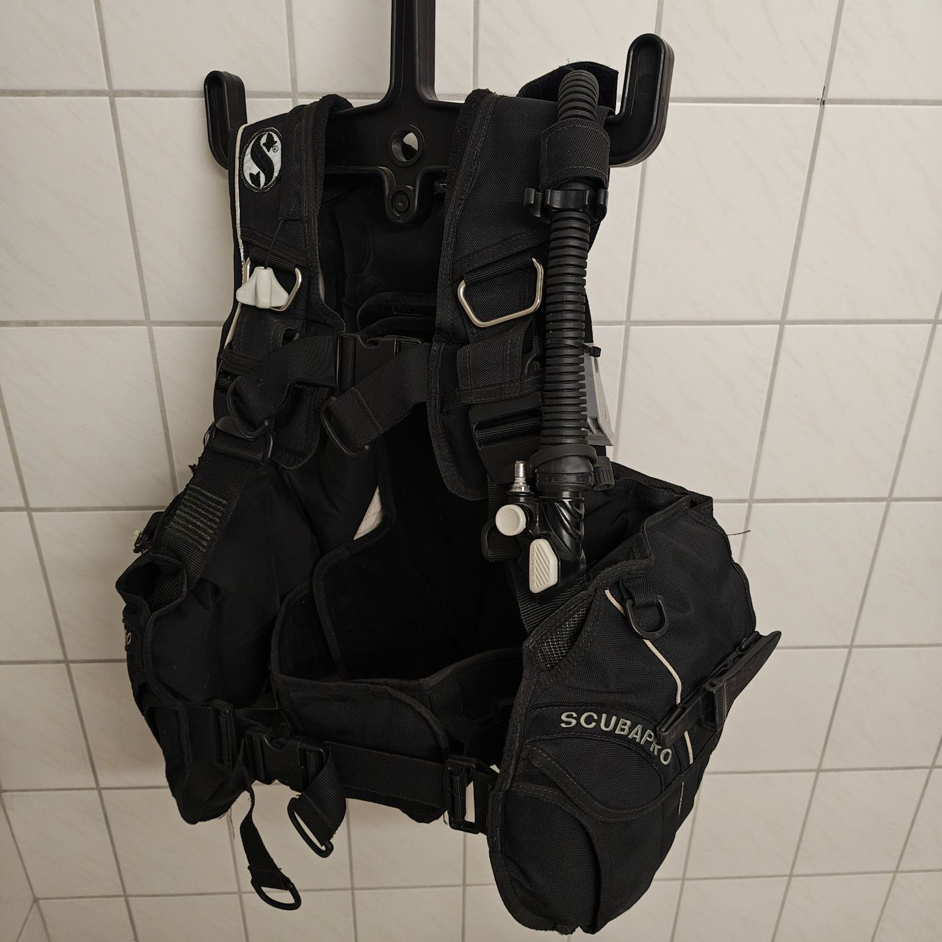 Scubapro Mute per immersioni: Scubapro Glide 2000,  Taucher Jacket, Tarierjacket – Usato da Pfaffnau venduto da ThomaLuzern