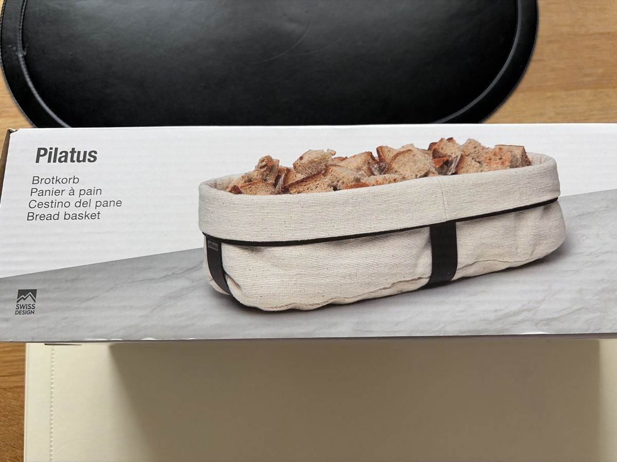 Contenitori & Simili: Stöckli Pilatus Brotkorb, neu! – Nuovo e nell'imballaggio originale da Galgenen venduto da Hawaii021 1