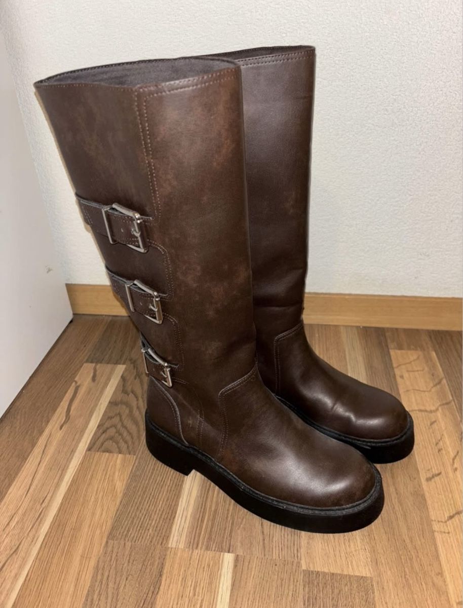 Bershka Damenschuhe: bottes Bershka  – Neu (gemäss Beschreibung) aus Chavornay von daf_6q9d 2